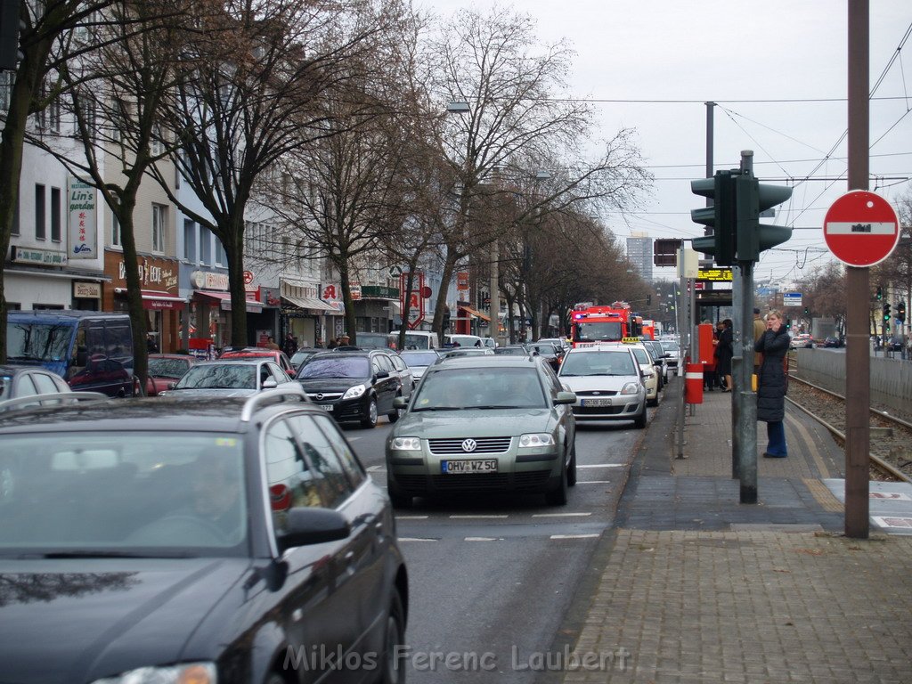 BF Koeln Schwertransport Koeln Braunsfeld Aachnerstr  P40.JPG